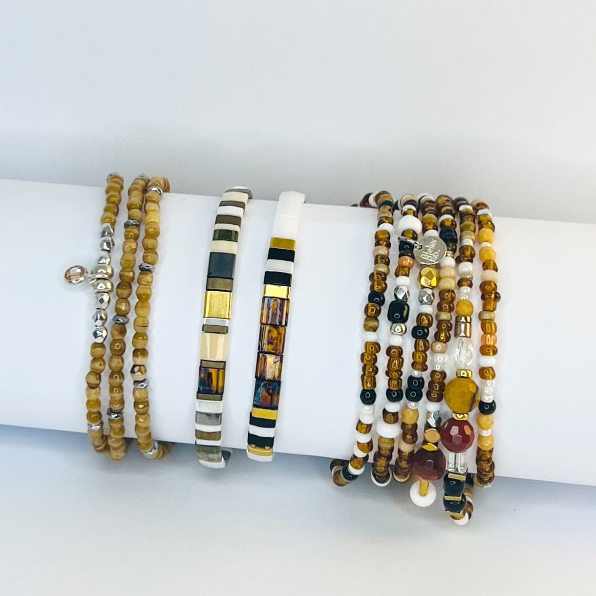 AMBRE collier haut de décolleté ou 3 tours poignet