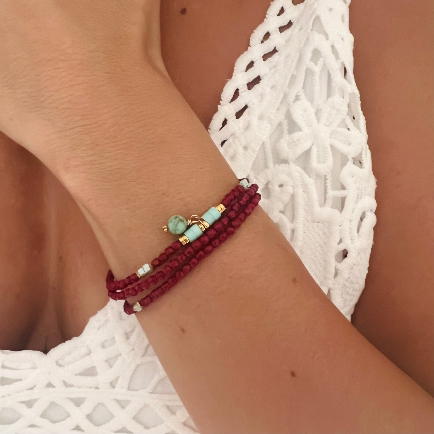 JUICY collier haut de décolleté ou 3 tours poignet (Copie)