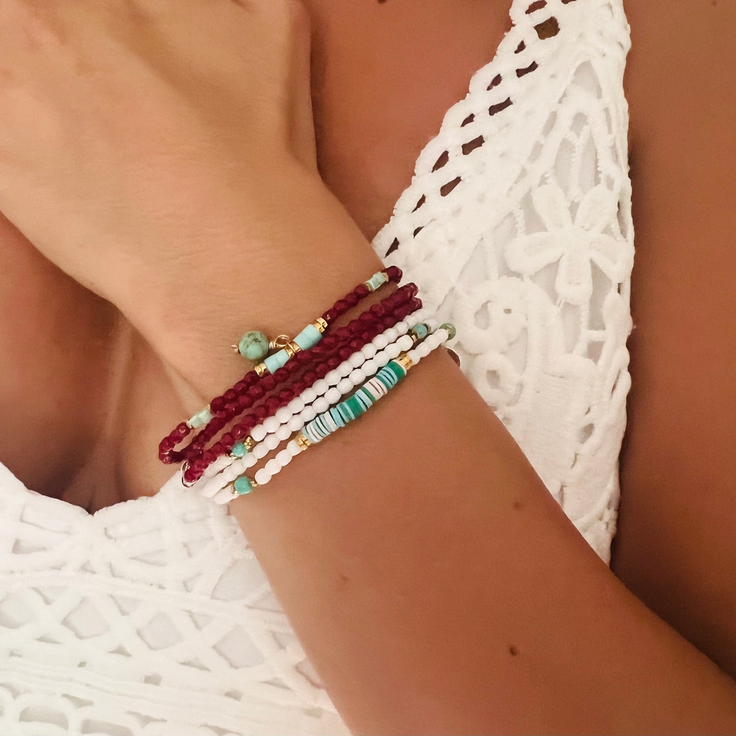 JUICY collier haut de décolleté ou 3 tours poignet (Copie)
