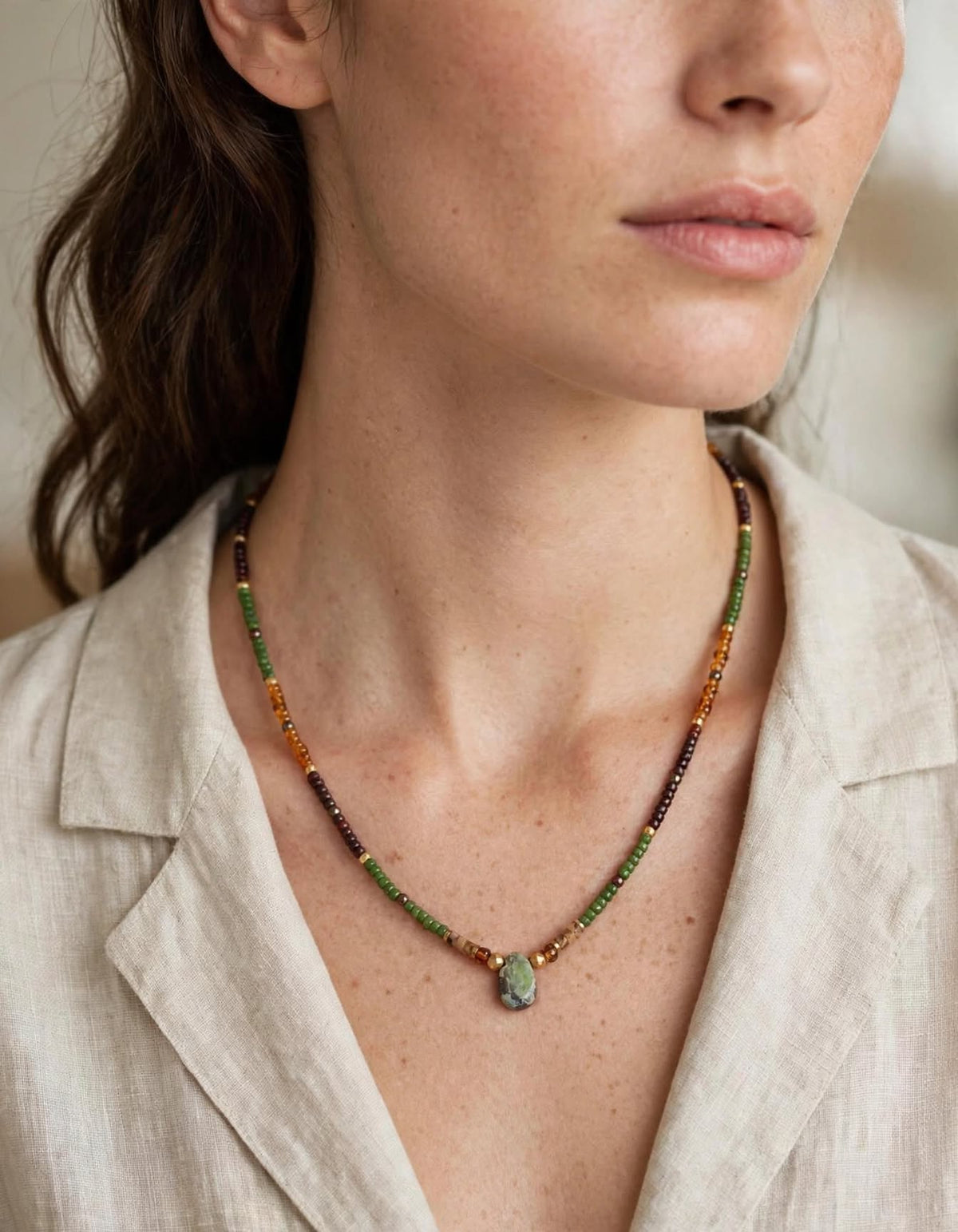 AMBRE collier haut de décolleté ou 3 tours poignet