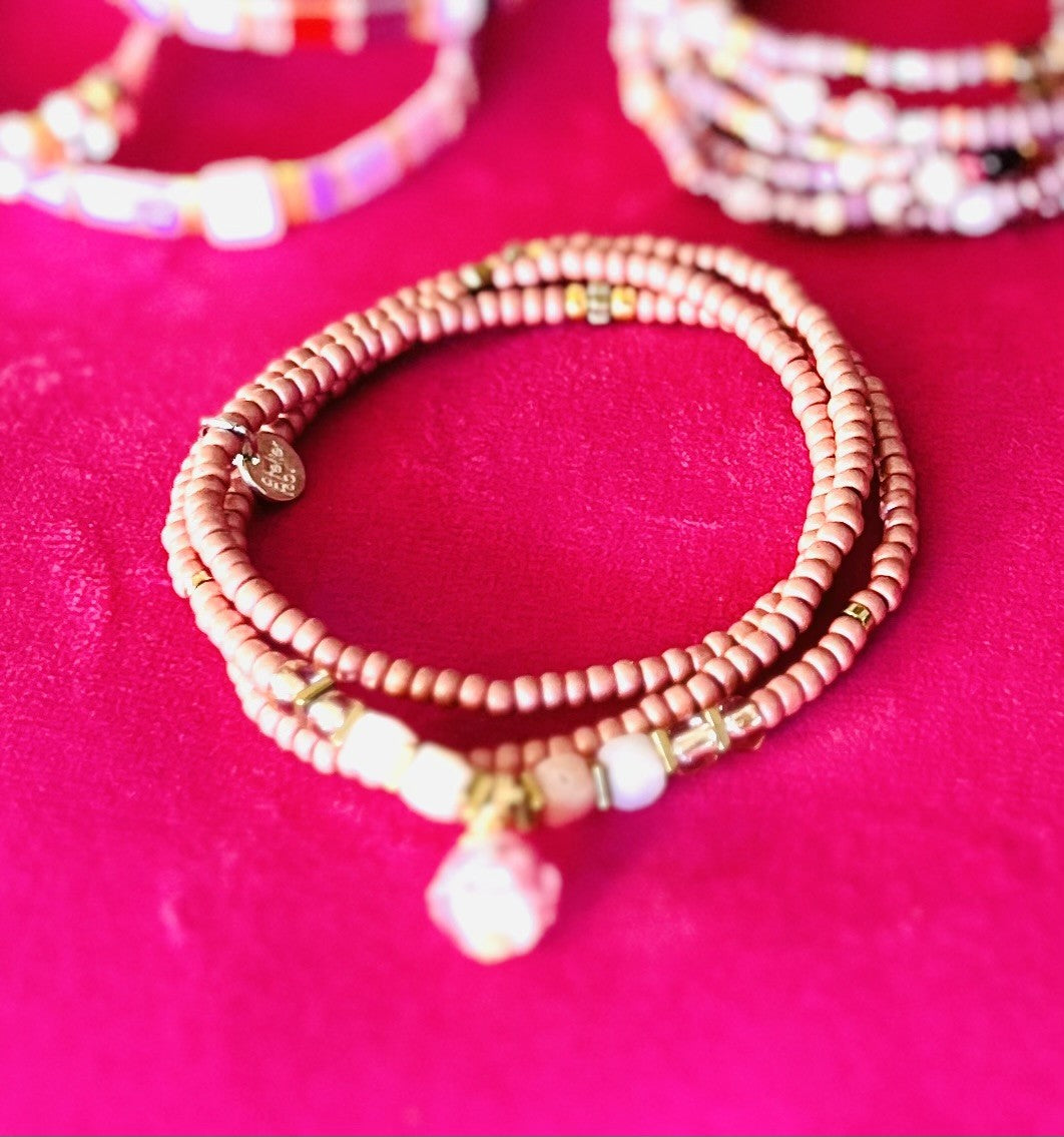 PINK SPIRIT collier haut de décolleté ou 3 tours poignet